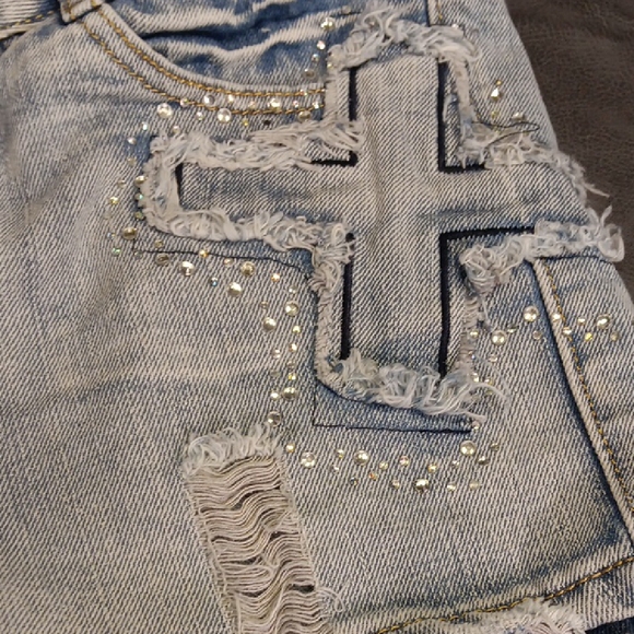 Rue21 Distressed Light Blue Jean Shorts with Cross And Rhinestone Detail - Picture 5 of 10